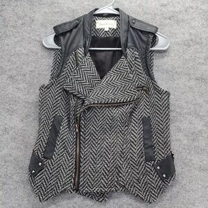 ✋Vest Herringbone and Faux Leather